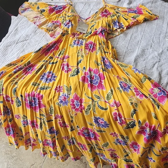 chinese dress ladies Amarillo Love Maxi Dress – Jennafer Grace